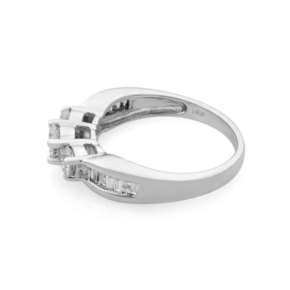 0.75Cttw Round & Baguette Cut Diamond Wedding Band Ring 14K White Gold Size 7 - Picture 4 of 6